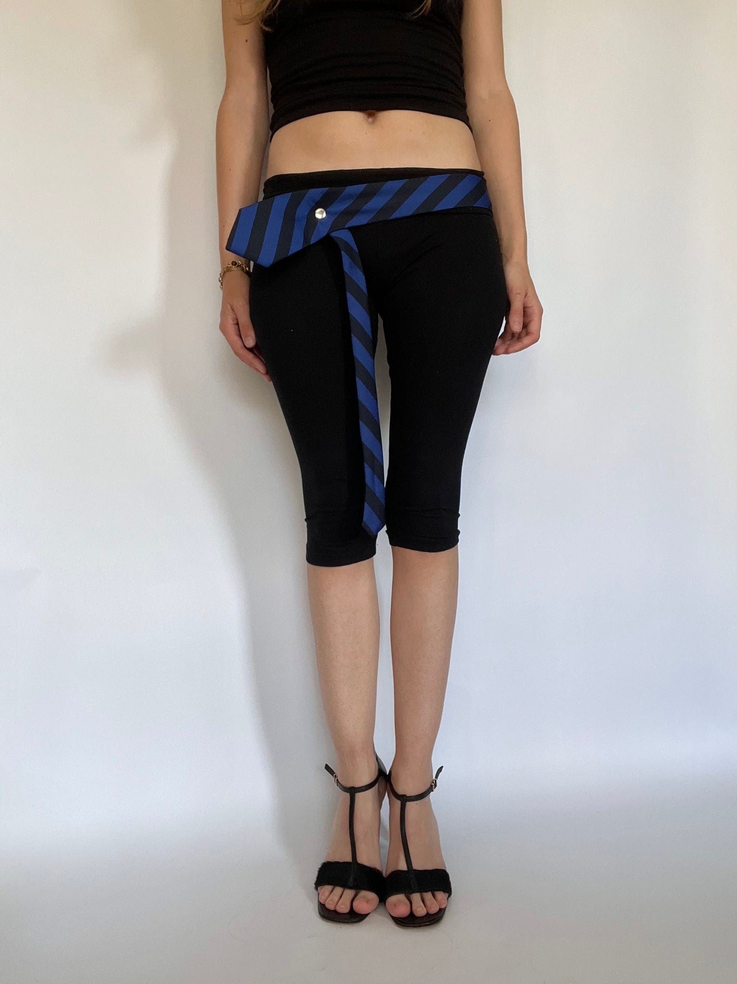 31 inch tie belt: stripe