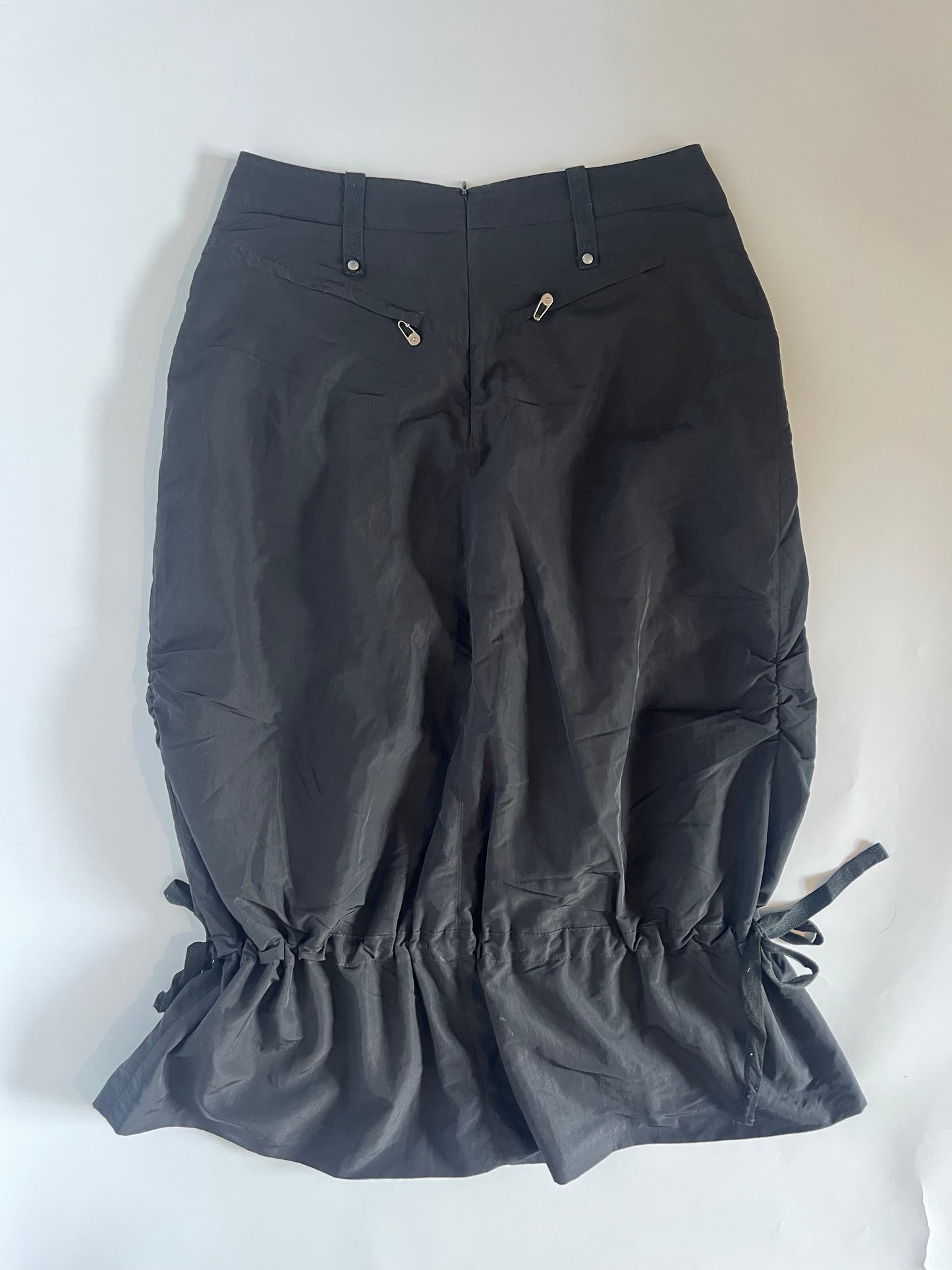 Black 90’s cargo rouched maxi skirt