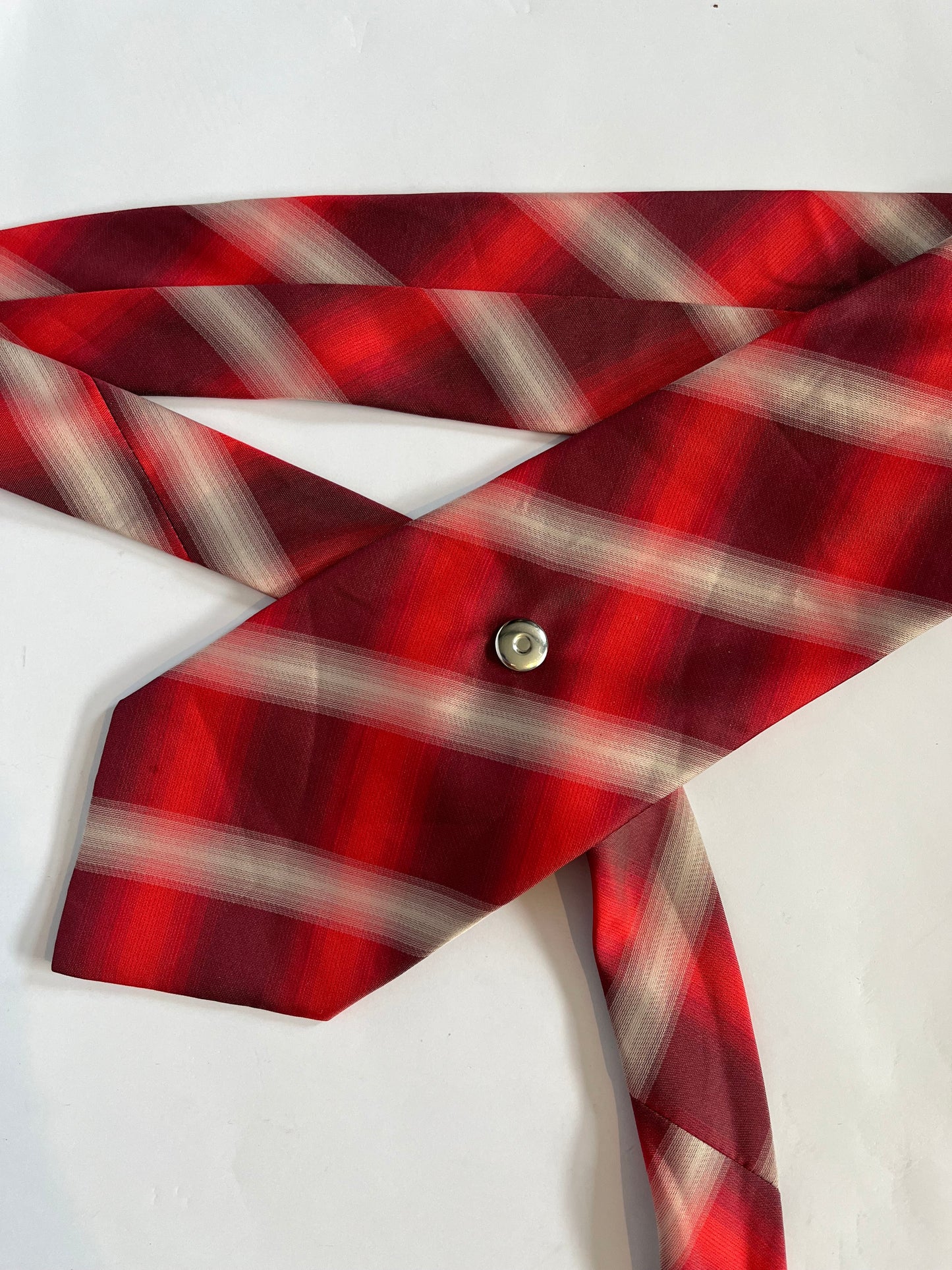 29 inch tie belt: red tartan