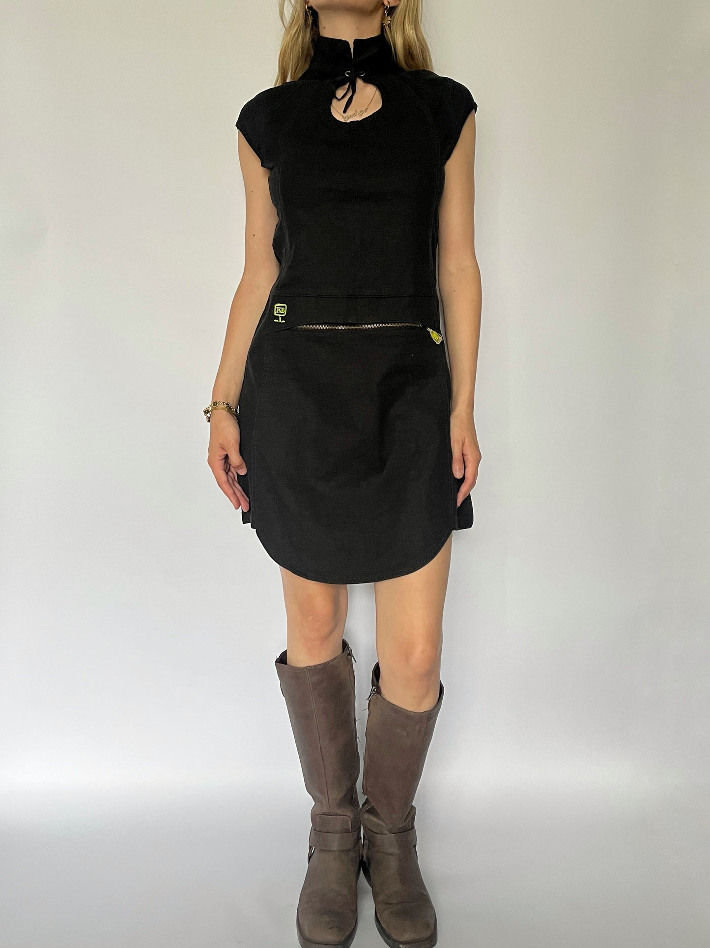 Black keyhole mini dress
