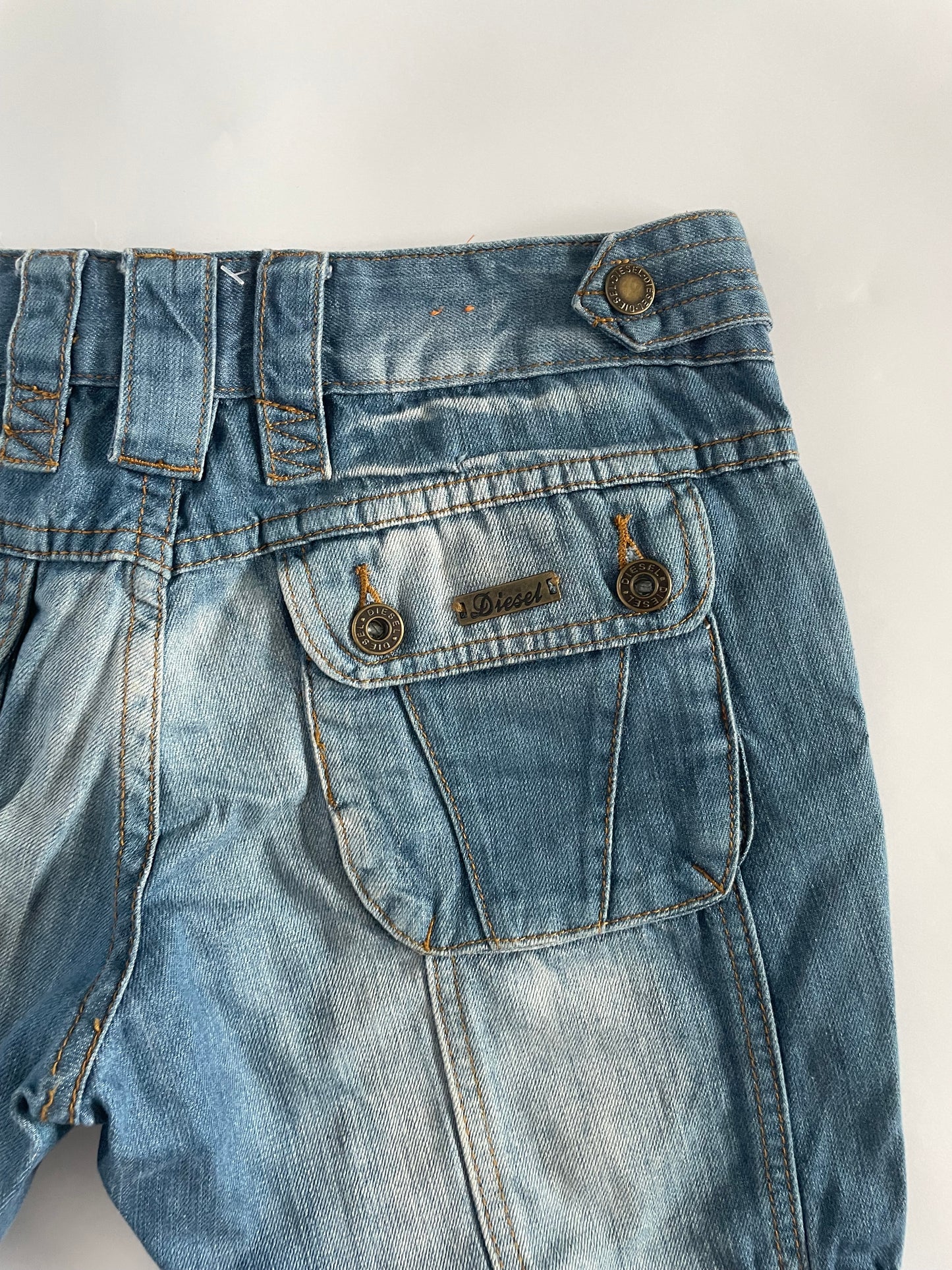 2000’s Diesel denim capris