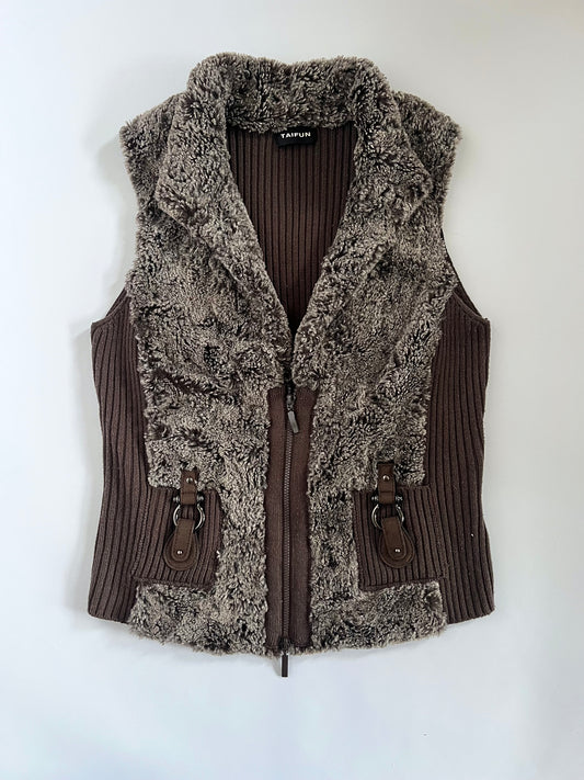 Faux fur zip up gilet
