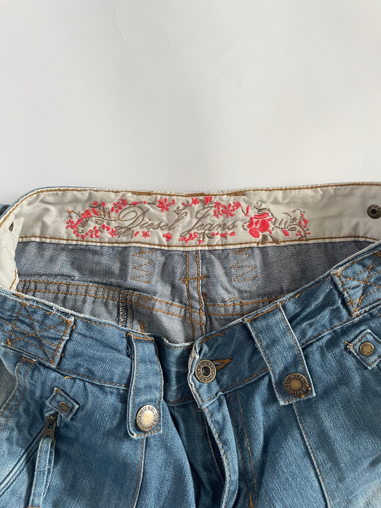 2000’s Diesel denim capris