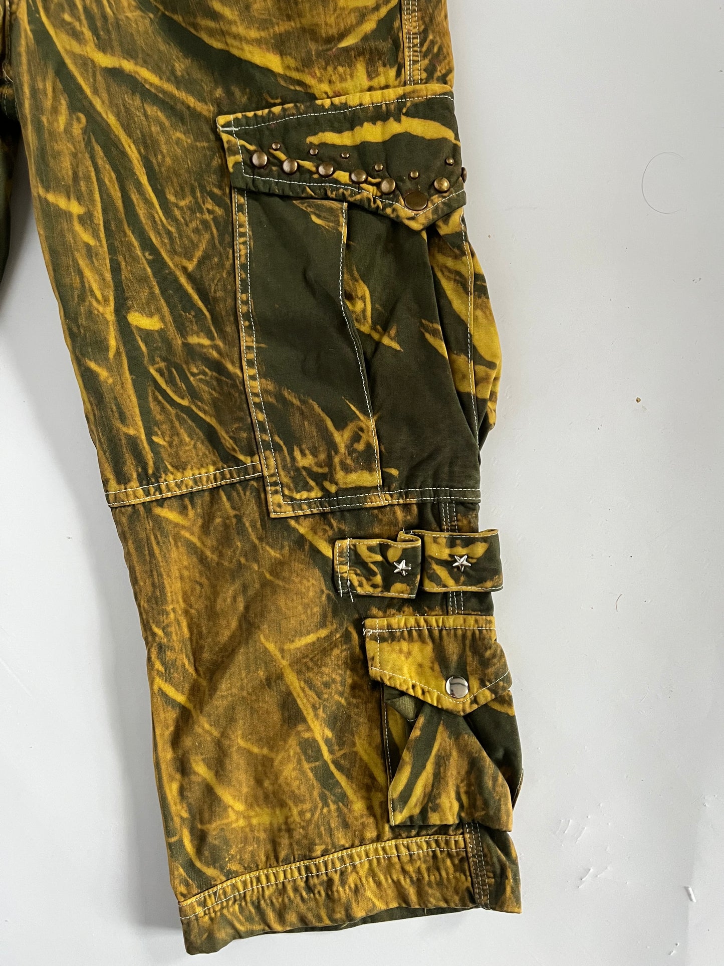 Tie dye studded cargo capris