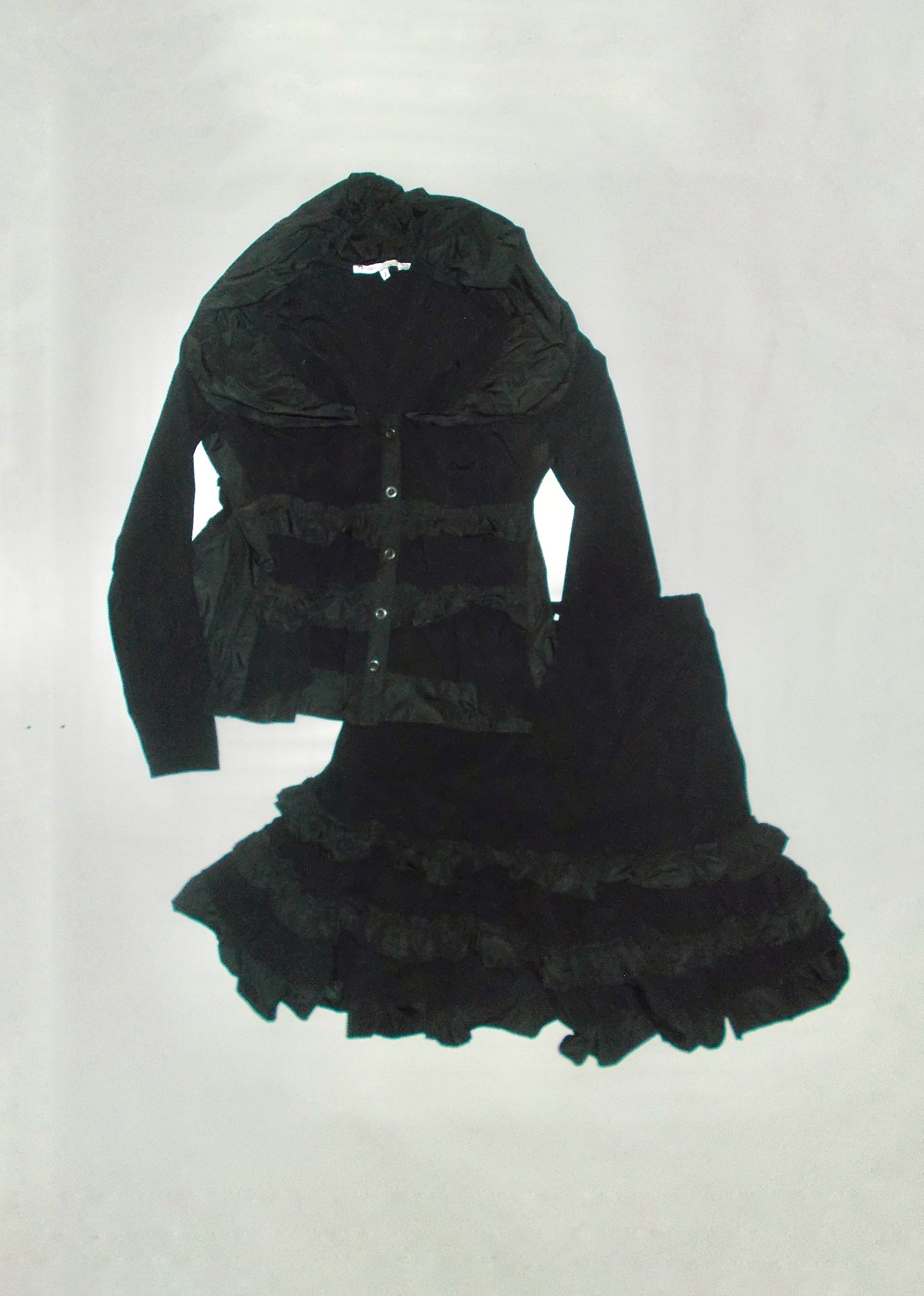 90’s shell ruffle skirt & blazer set