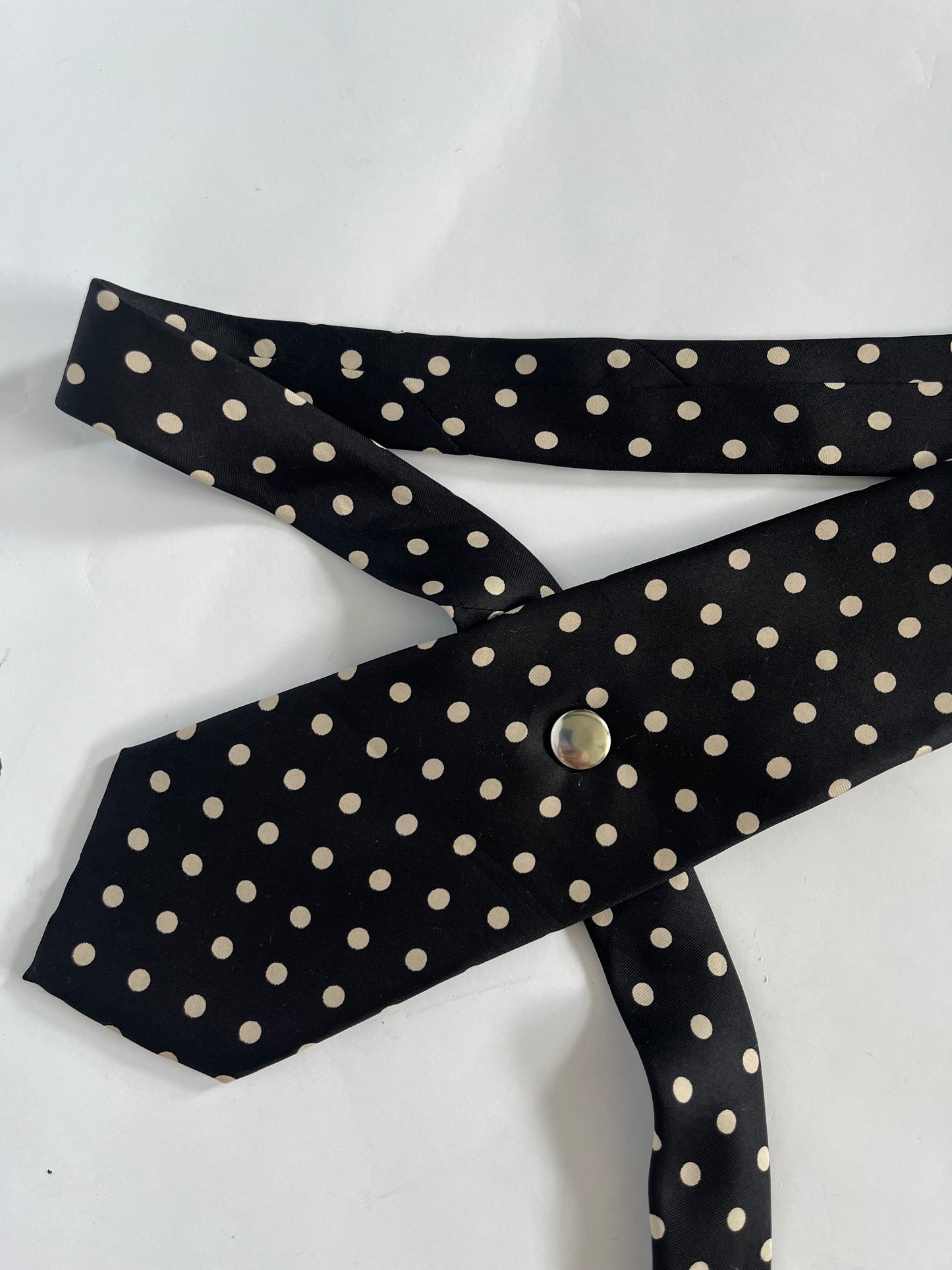32 inch tie belt: Polka dot