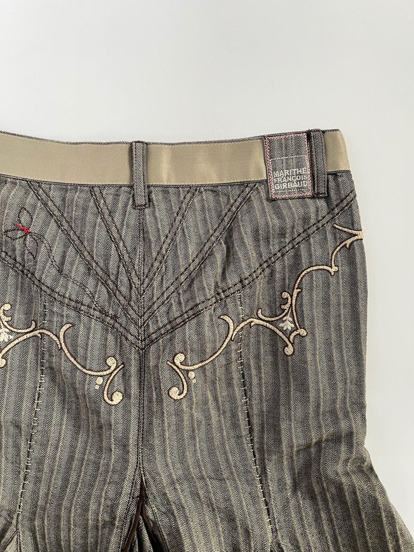 Marithé + François Girbaud embroidered knee length skirt
