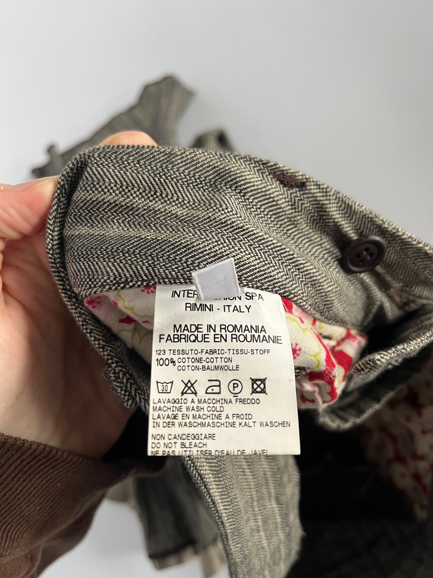 Marithé + François Girbaud embroidered knee length skirt