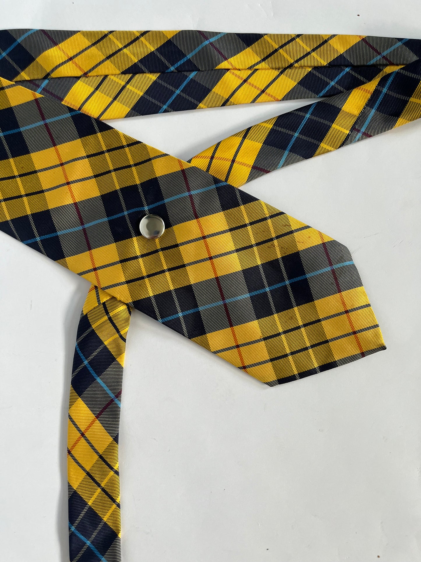 32 inch tie belt: Yellow tartan