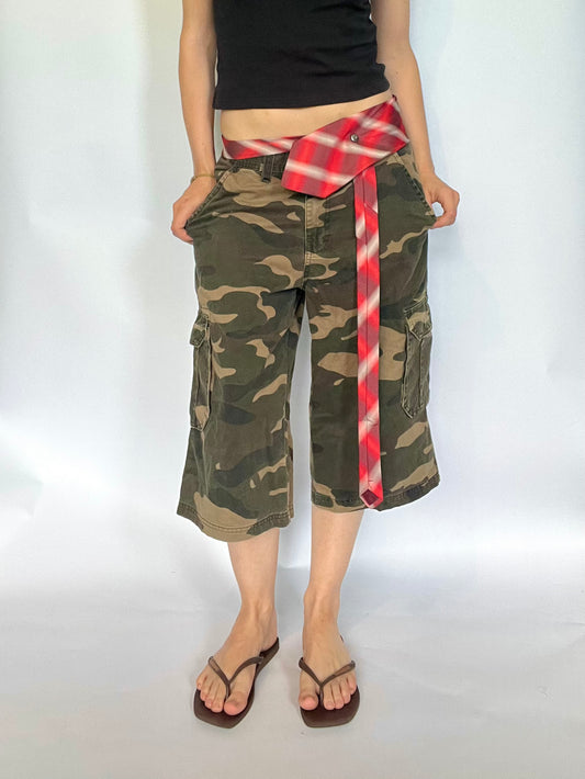 29 inch tie belt: red tartan