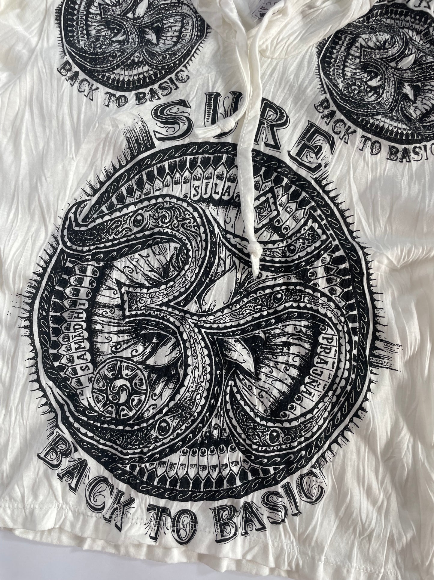 Long sleeve pattern hooded top